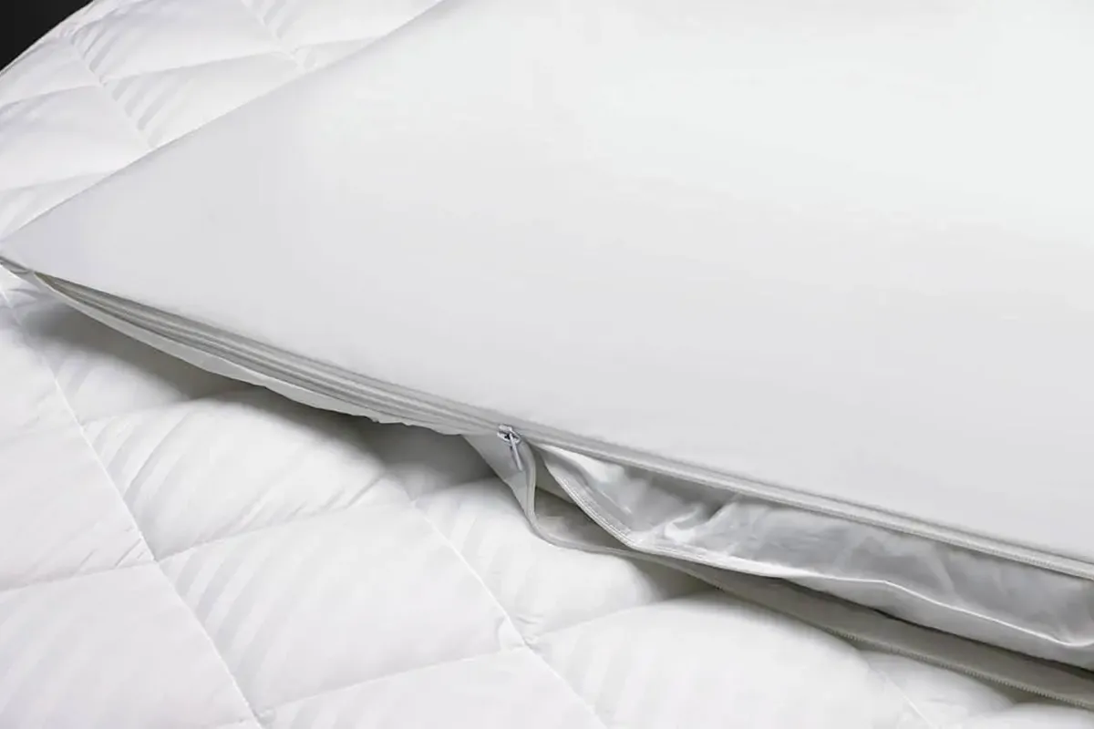 Featherbed Protector